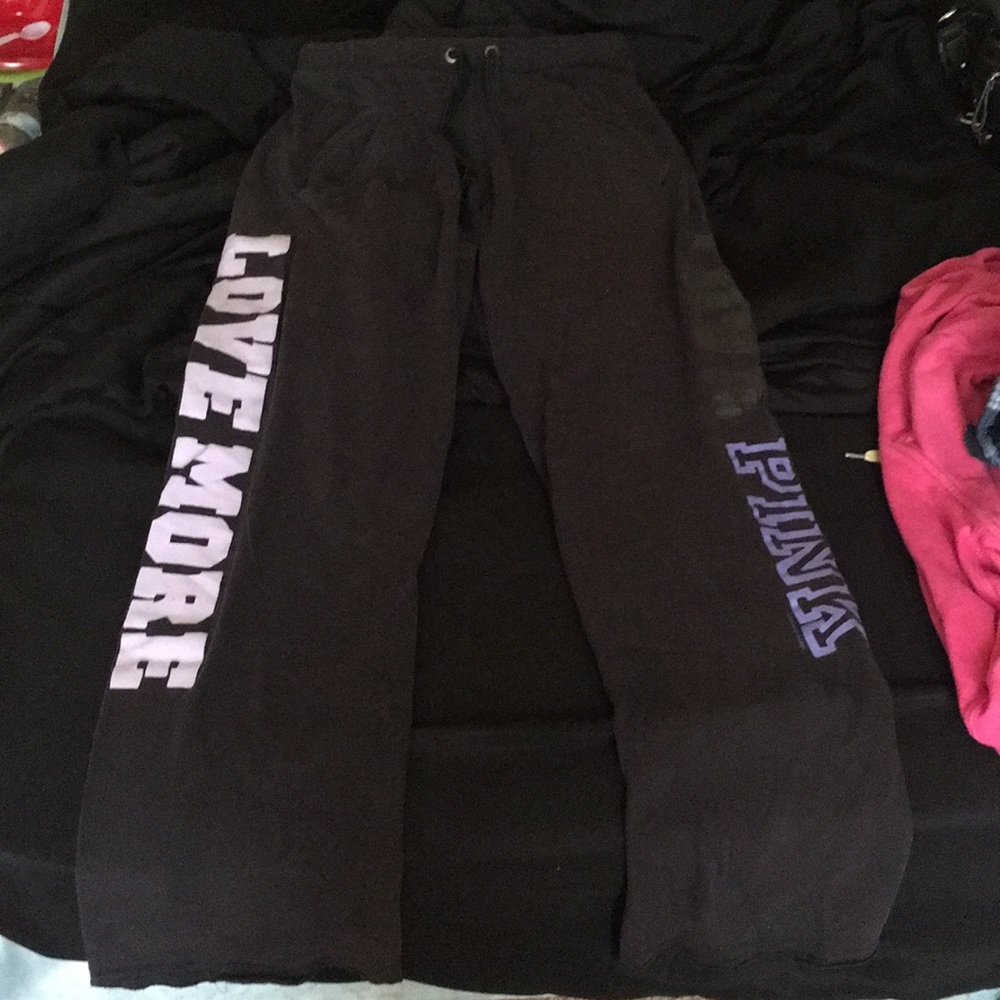 🖤Pink Victoria Secret sweatpants🖤